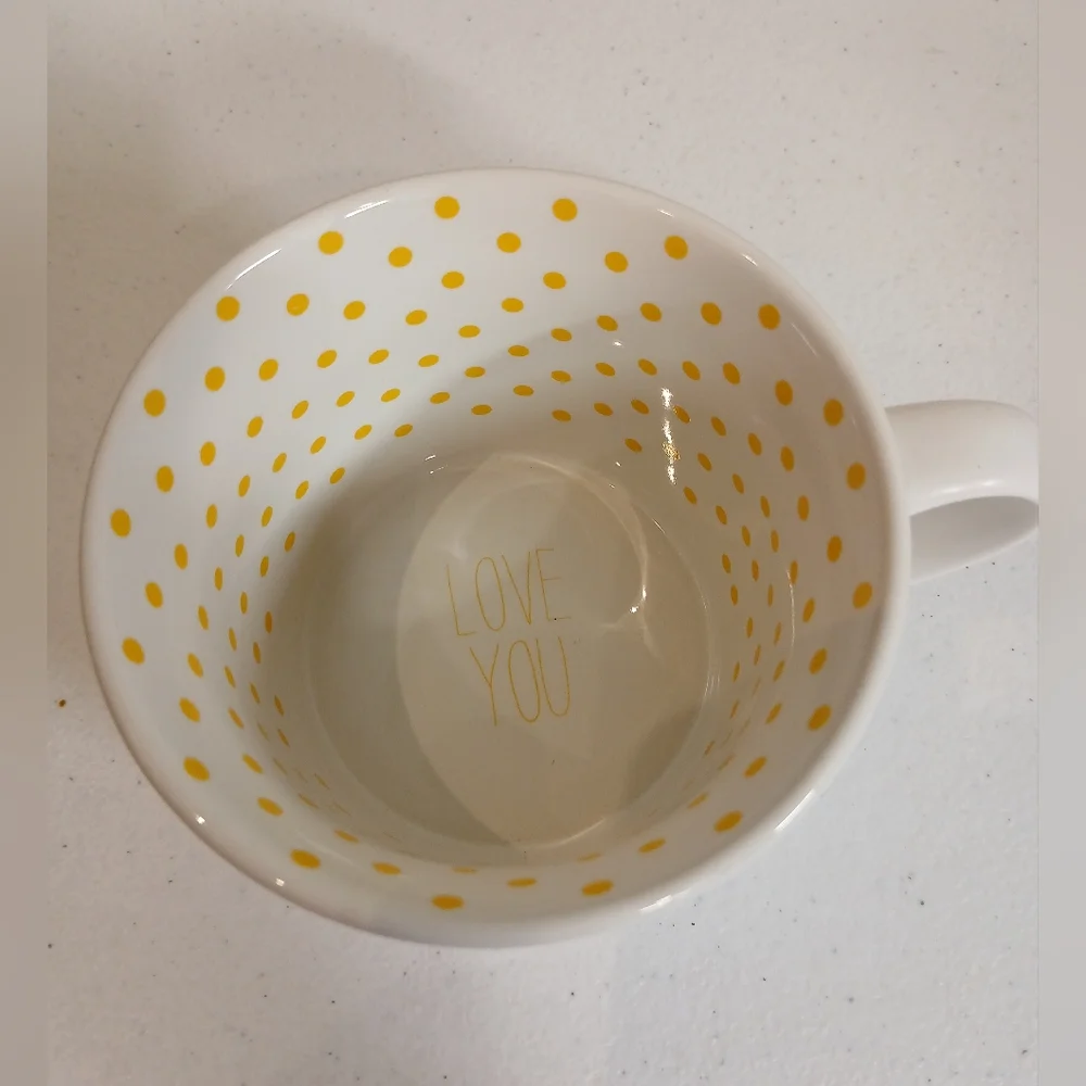 White and Yellow Cat Bowl with Playful Design